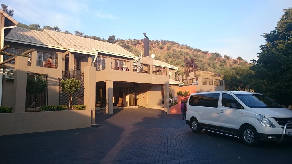 Alvesta Guest House Roodepoort Exterior photo